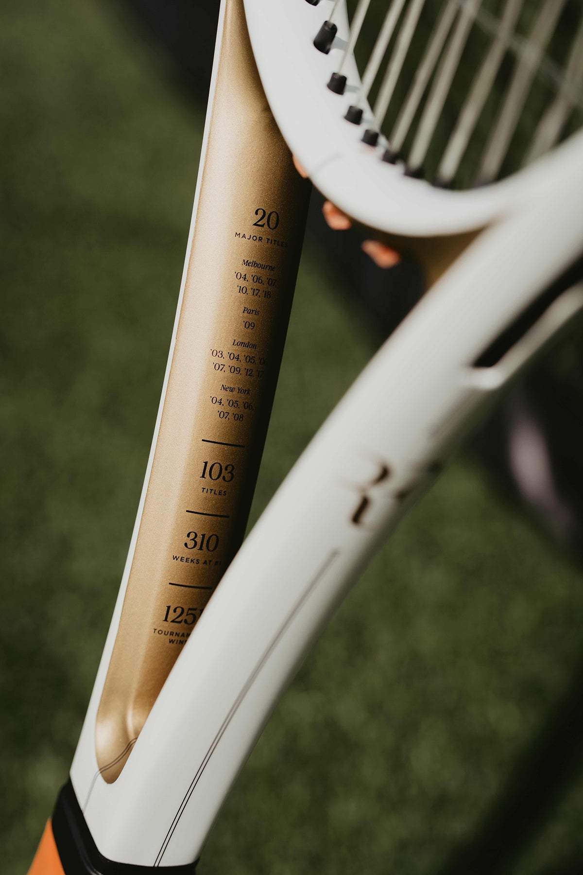 EXCLUSIVE: Roger Federer ITHF Induction - Class of 2026 - Wilson Racquet